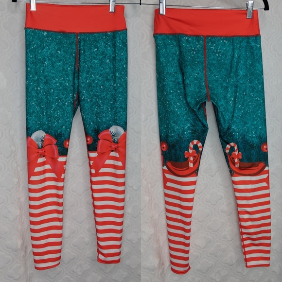 High-waist Candy Stripe Christmas Workout Leggings - Picture 3 of 7